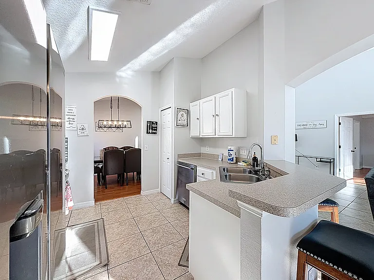 217 Sevilla Ave — Photo 4