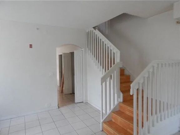 4th image of 8930 W Flagler St APT 101
