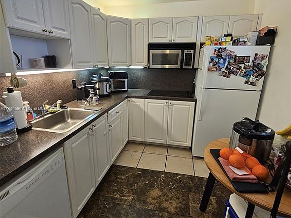 2nd image of 7501 NW 16th St APT 3308