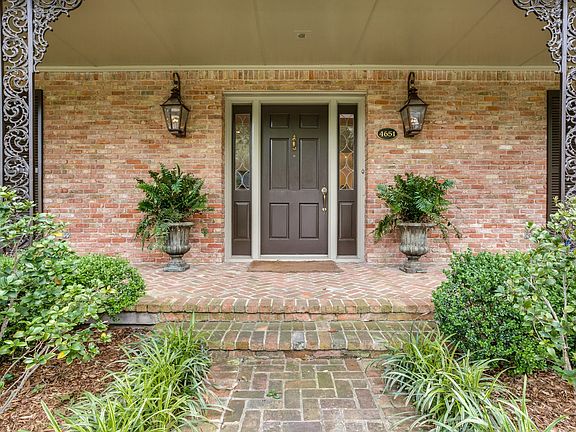 3rd image of 4651 Beverly Dr