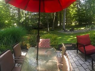 6 Connecticut Ct, Valley Cottage, NY 10989