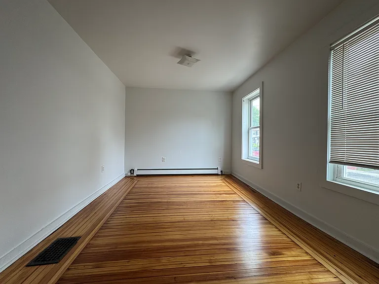 171 Frank St #2B — Photo 11