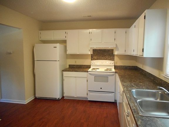 5th image of 1120 Camden Ave APT 108