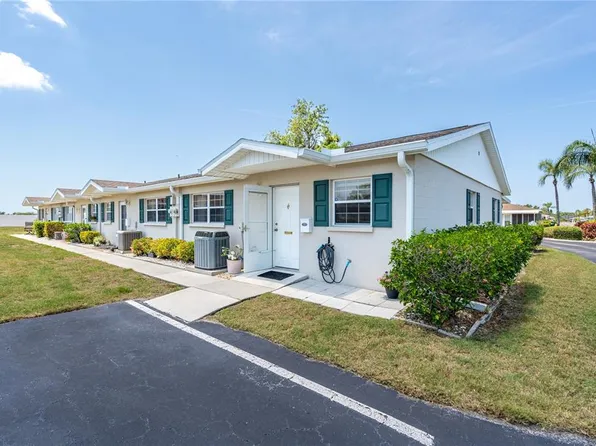 2682 Golf Course Dr #216, Sarasota, FL 34234