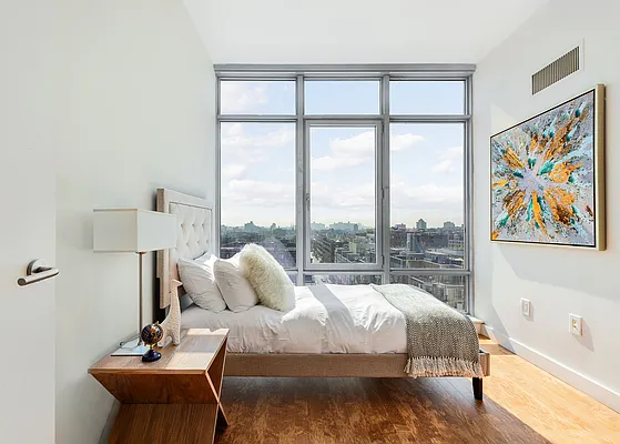 Sold by Compass | media 7