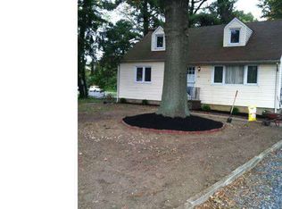 1702 Riverton Rd, Cinnaminson, NJ 08077