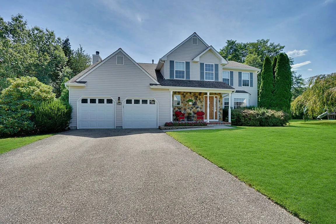 186 Old Orchard Rd W photo 1