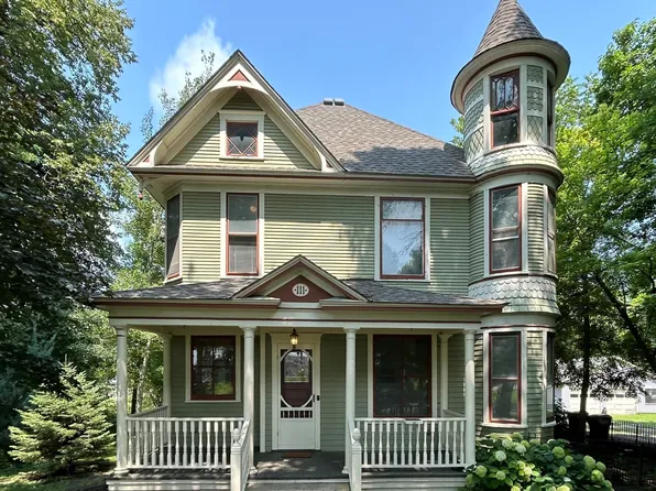 111 Bryant Ave NE, Hector, MN 55342