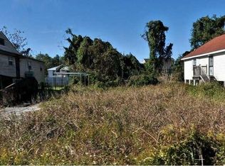2848 Metropolitan St, New Orleans, LA 70126
