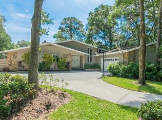 1667 Hobbit Rd, Dunedin, FL 34698
