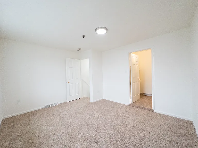 Bakery Apartments — Photo 9