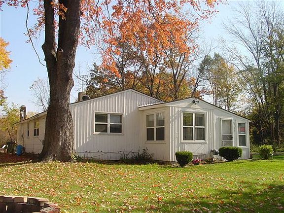 Front/side view of house