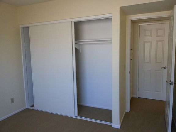 3rd image of 18408 Hatteras St Unit 42