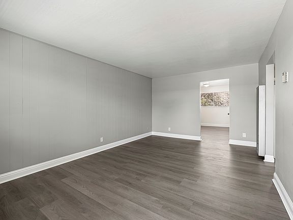 3rd image of 795 Sycamore Ave APT 29