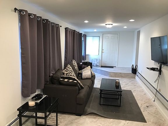 5th image of 3461 Richmond Ave #1