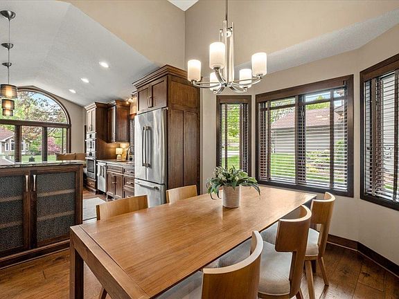 5th image of 11250 N Eagle Lake Blvd