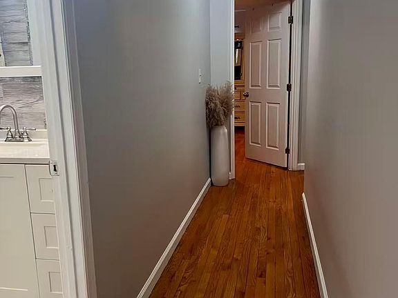 3rd image of 7703 58th Avenue