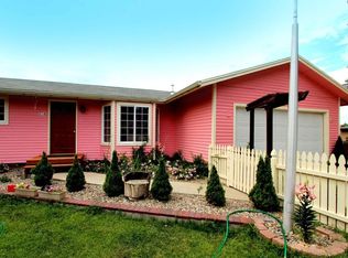 214 Anchor Loop, Selah, WA 98942