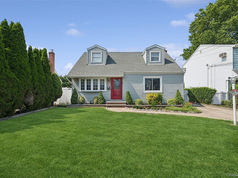 1st image of 10 Audrey Avenue