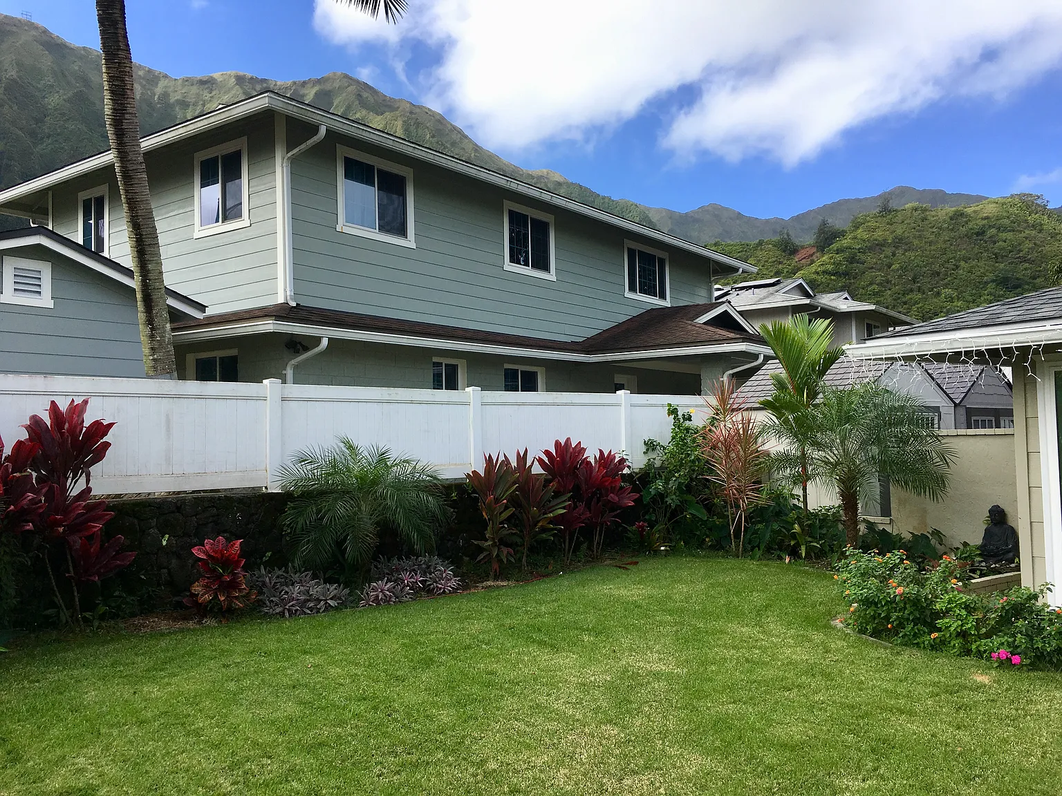 3 bed, 1120 sqft, $3,500 — Photo 2
