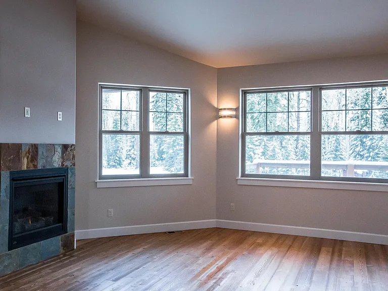 761 Aspen Grove St — Photo 8
