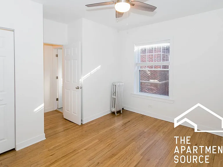 5214 N Damen Ave #3 — Photo 6