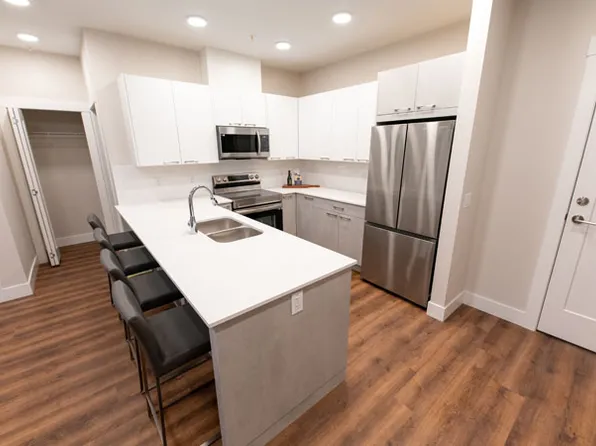 Foothills Crossing Apartments