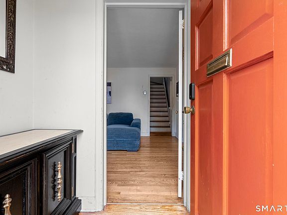 4th image of 293 Winthrop Street