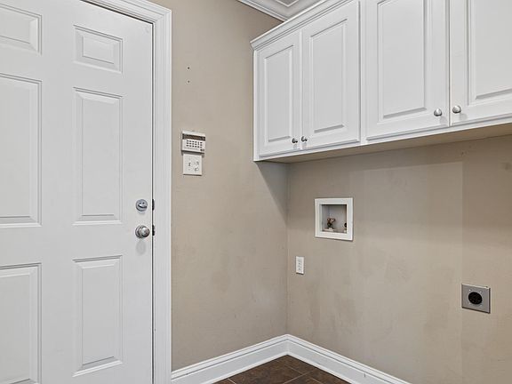 5th image of 4894 Eagle Way