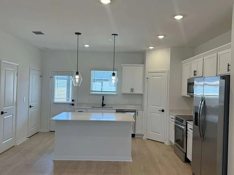 2530 Violet Theo Ln — Photo 6