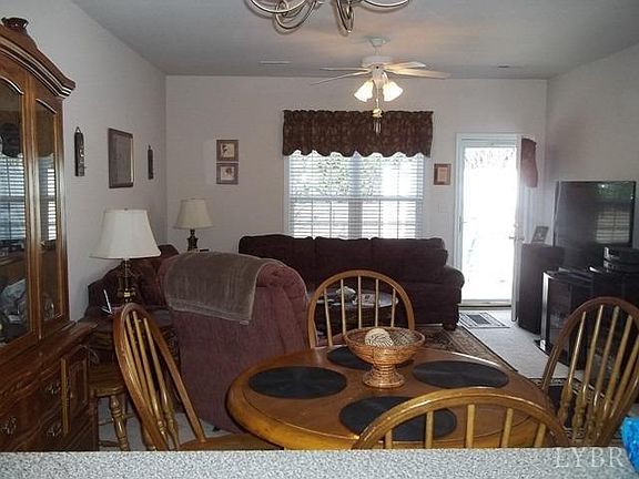 2nd image of 23 Crocetti Ln
