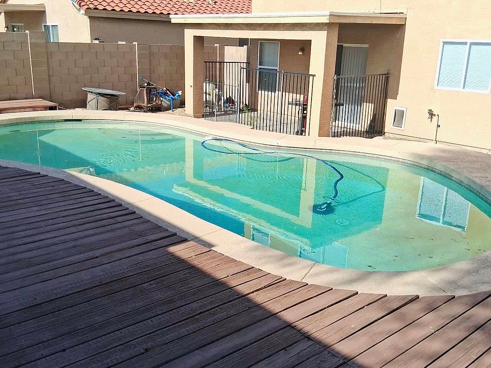 1st image of 206 S 223rd Dr