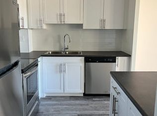 152 Thorold Rd #407, Welland, ON L3C6N3