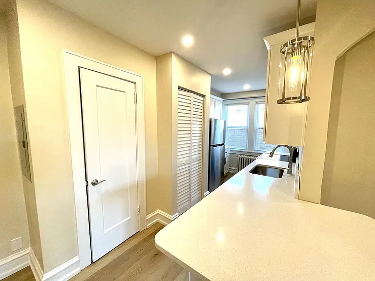 1241 Illinois Ave — Photo 13