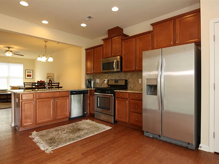 41 Pocono Dr — Photo 7