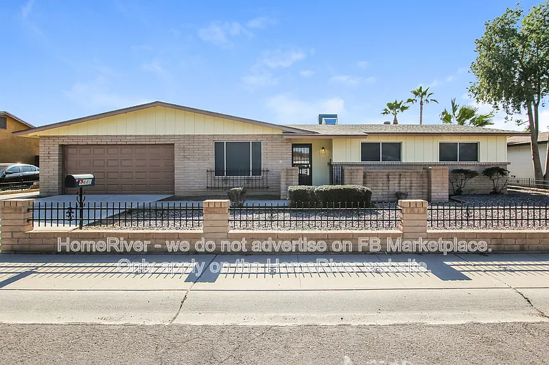 4441 W Carol Ave
