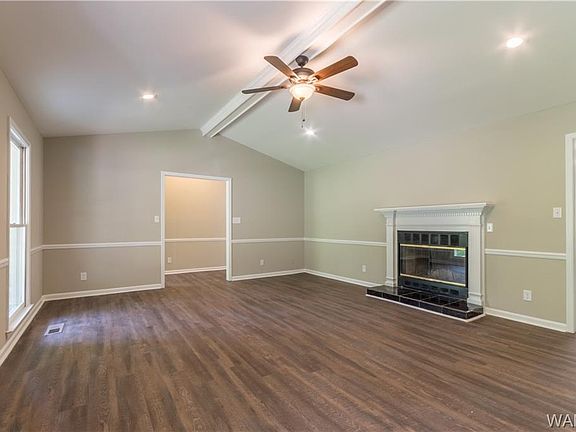 5th image of 907 Jennifer Dr E