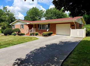 538 Oak St, Morristown, TN 37813
