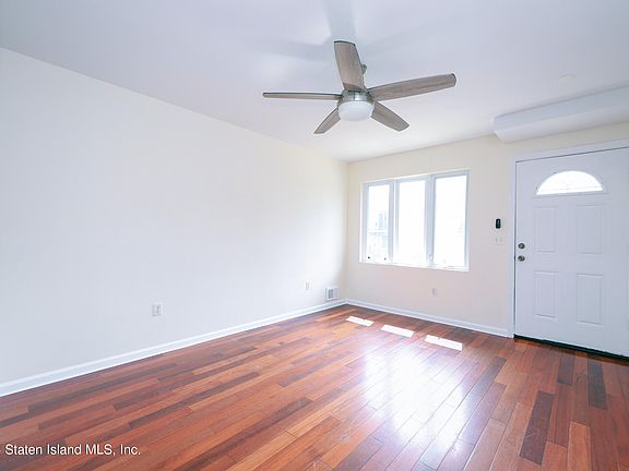 3rd image of 87 Andros Ave