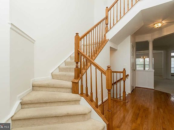 4th image of 15017 Danehurst Cir