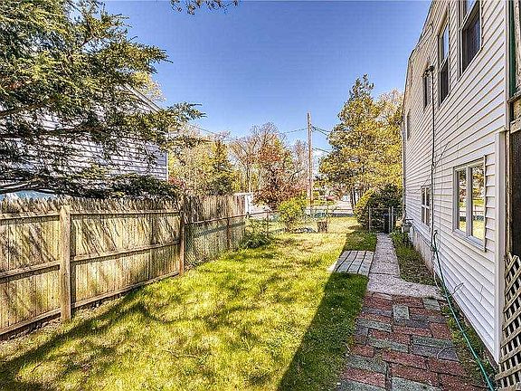 2nd image of 4 Crown St