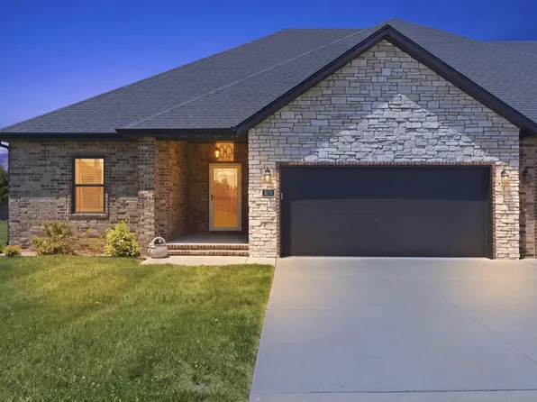 3579 W Camelot Street, Springfield, MO 65807