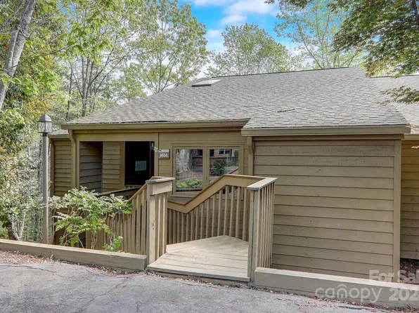155 Quail Cove Blvd, Lake Lure, NC 28746
