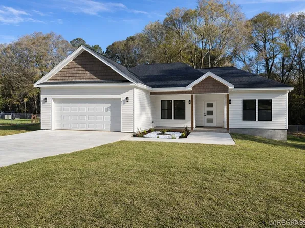 102 Tarhill Rd, Daleville, AL 36322