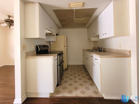 5th image of 221 NW Jefferson Cir N #23