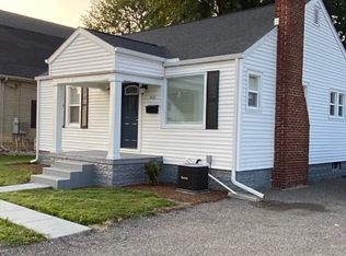 712 E 5th St, Delphos, OH 45833