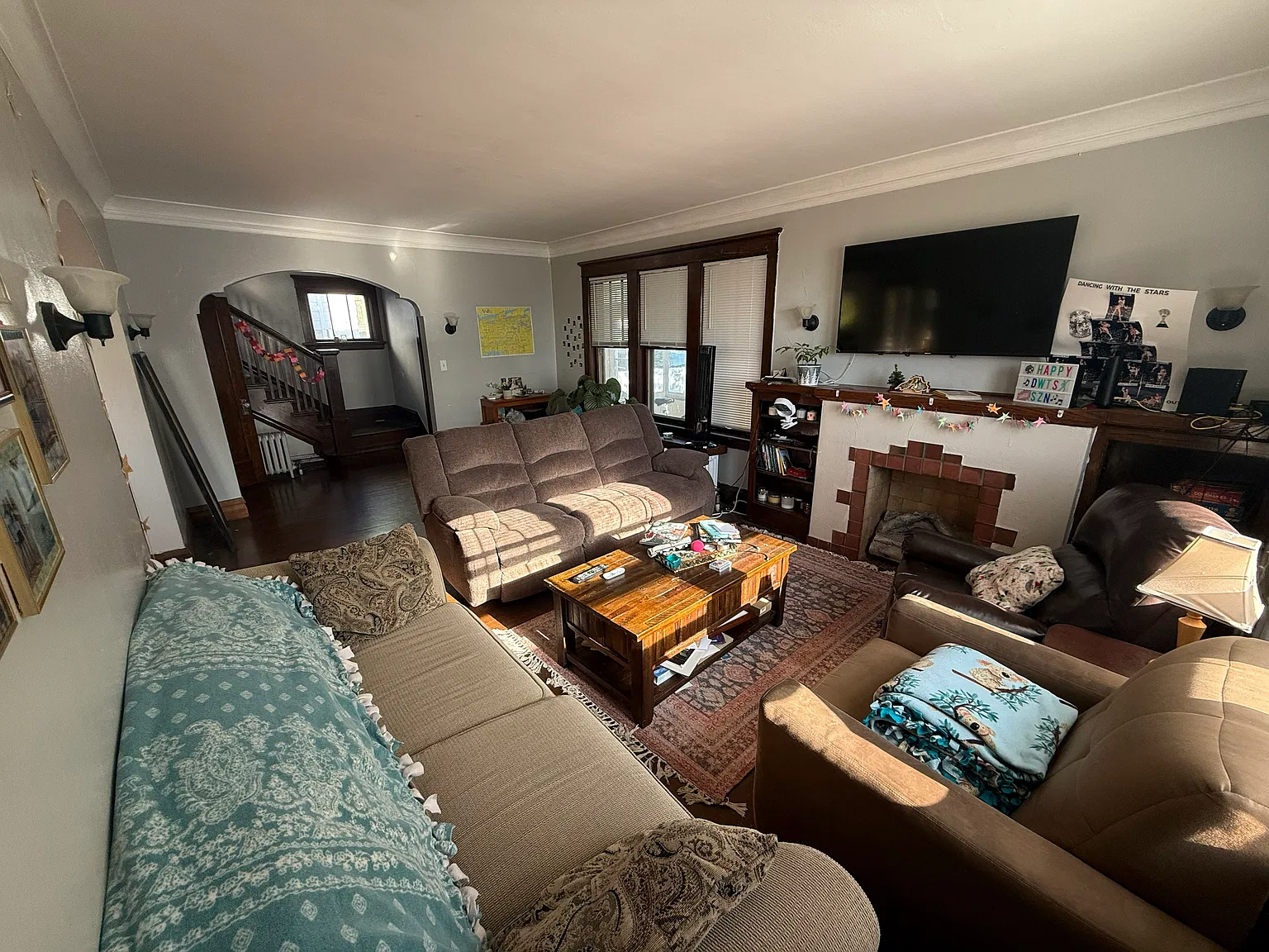 5 bed, $2,700 — Photo 1