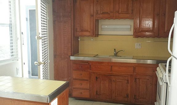 5th image of 747 S Plymouth Blvd APT 1