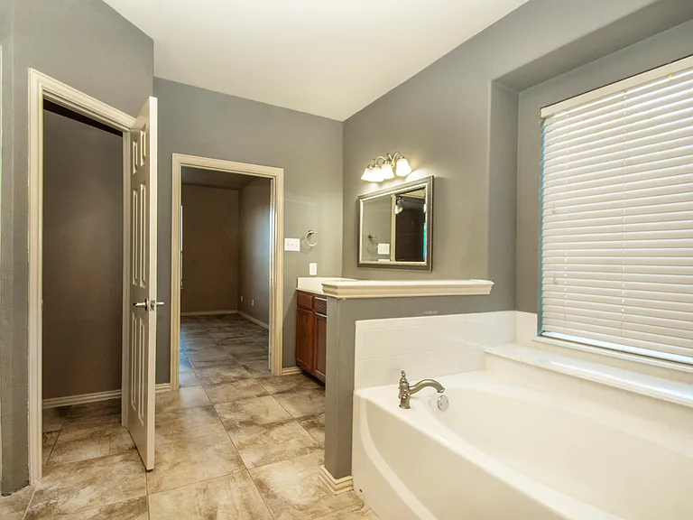 903 Fieldstone Dr — Photo 14