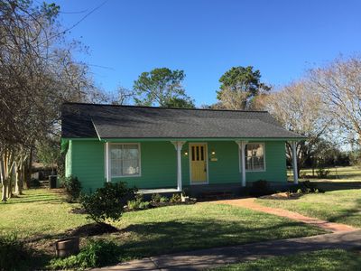 210 S 16th St, West Columbia, TX, 77486